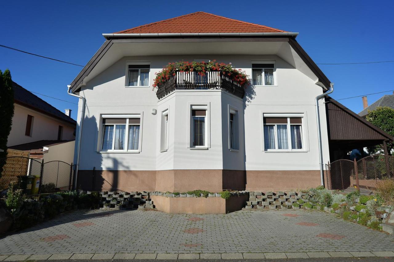 Hajdúhegy Vendégház Eger Extérieur photo