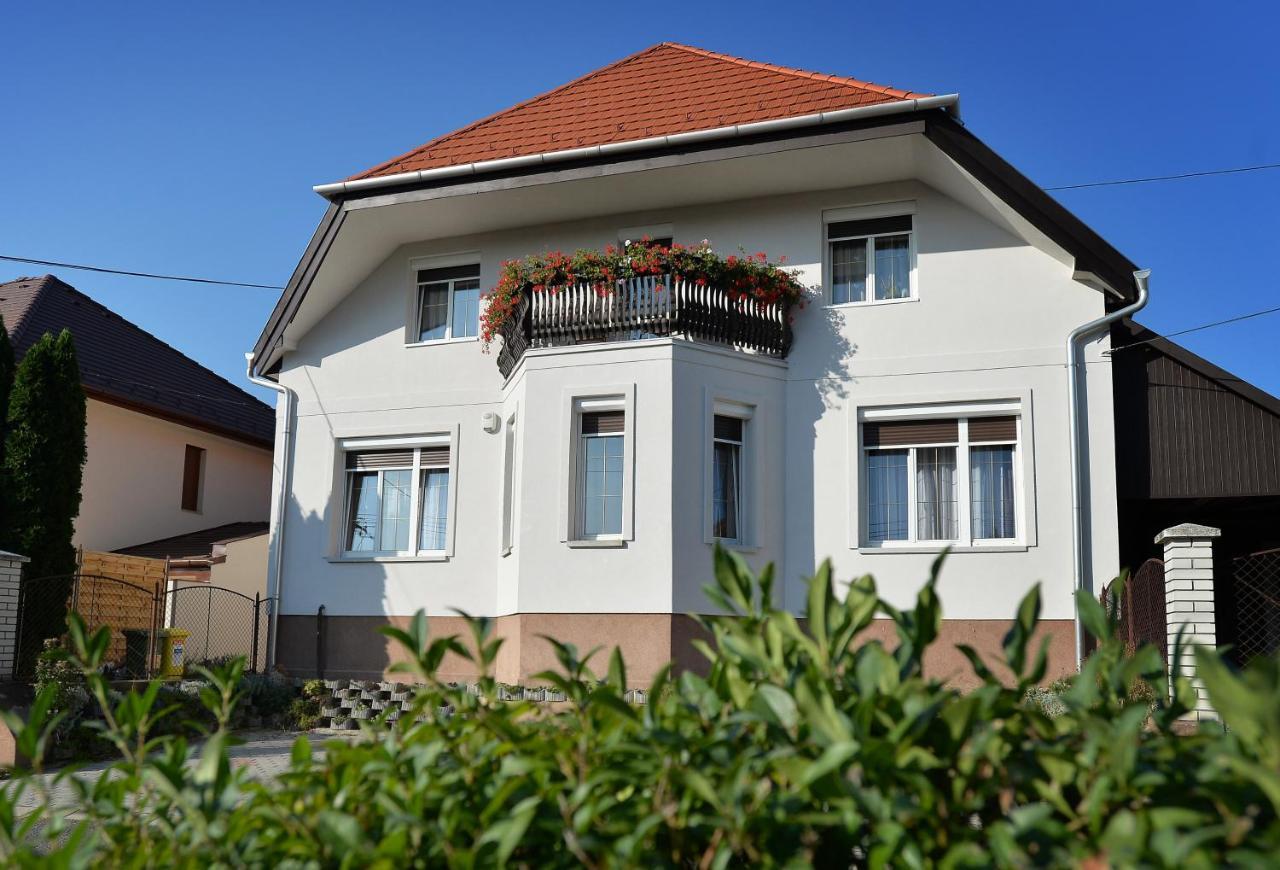 Hajdúhegy Vendégház Eger Extérieur photo